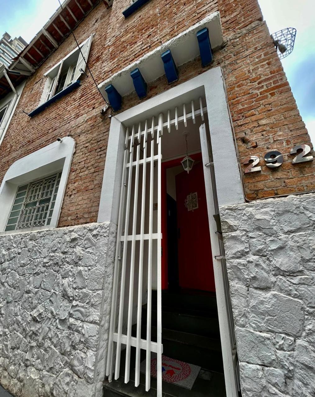 Pousada E Hostel Sao Paulo Comfort - Bairro Pinheiros, Proximo Hospital Das Clinicas E Incor, Oscar Freire, Av Paulista, Allianz, Vila Madalena E Facil Acesso Ao Ibirapuera E Morumbi Exterior photo